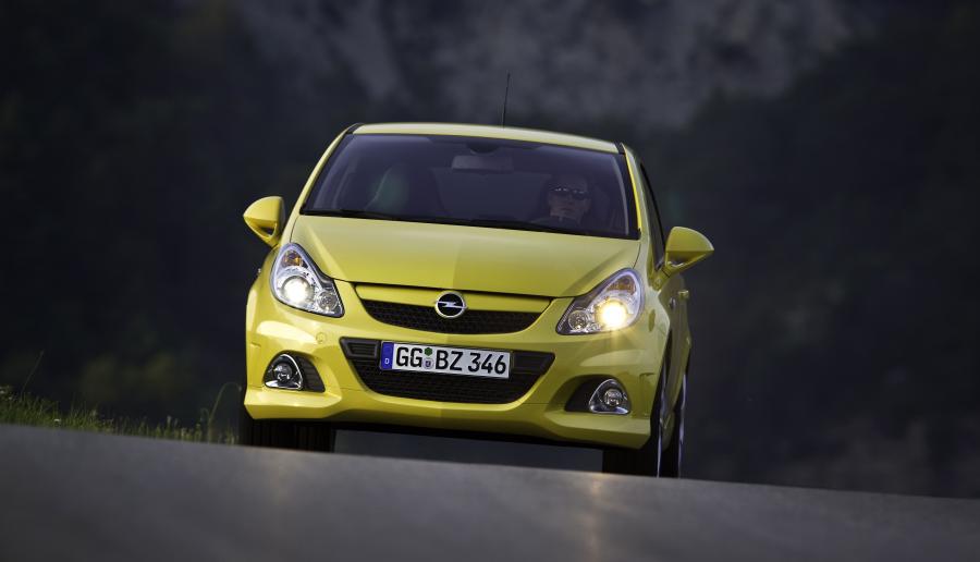  Opel Corsa OPC 2010 года  (фото 20 из 25)